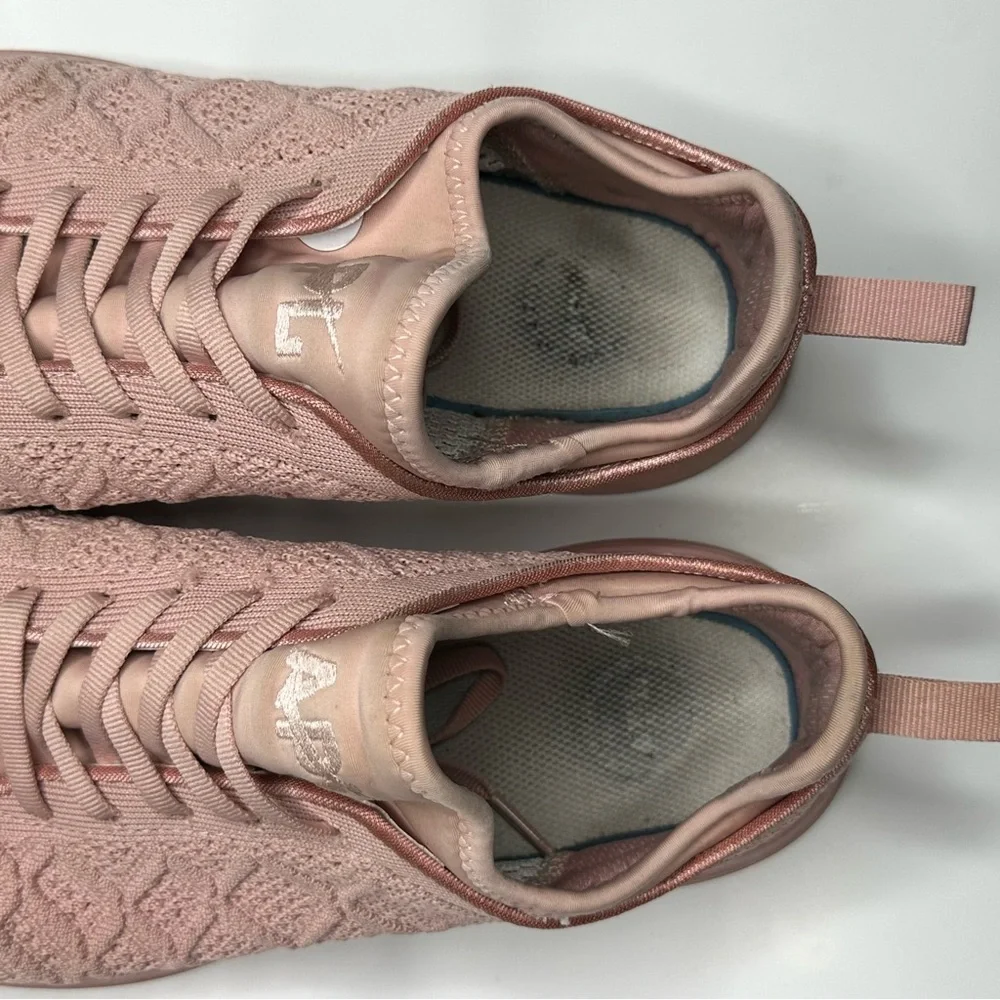 APL Techloom Phantom Rose Gold Pink Knit‎ Running Shoes Sneakers size 10.5